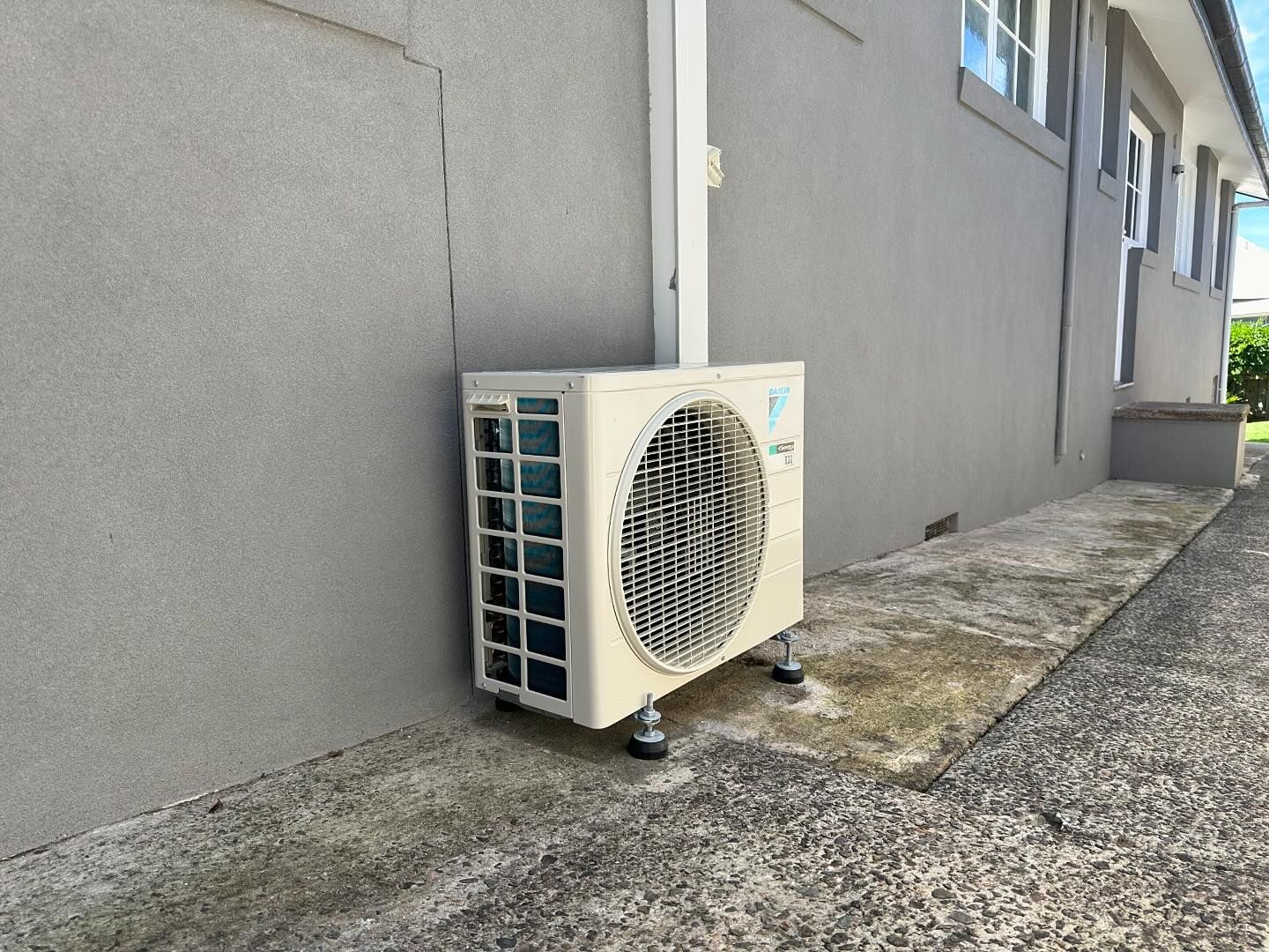 Daikin air conditioner installers Belrose NSW